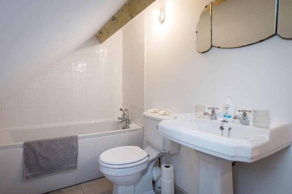 Stylish Cottage In The Pewsey Vale Μάρλμπορο Εξωτερικό φωτογραφία